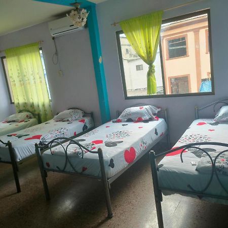 Hotel Eloy Alfaro Гуаякиль Экстерьер фото