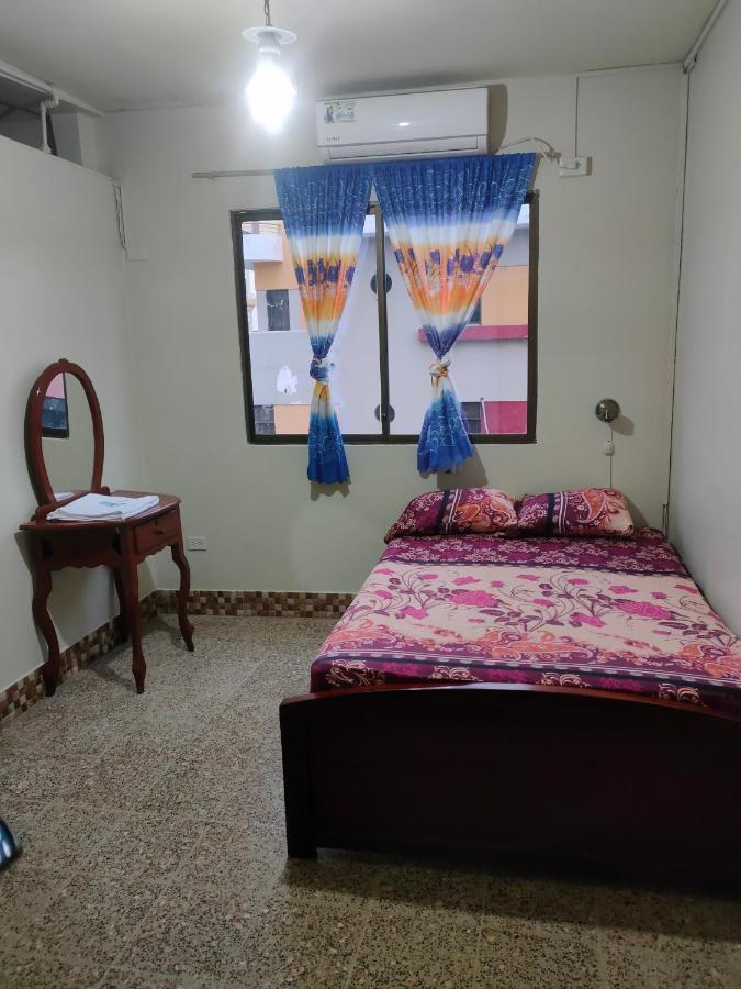 Hotel Eloy Alfaro Гуаякиль Экстерьер фото