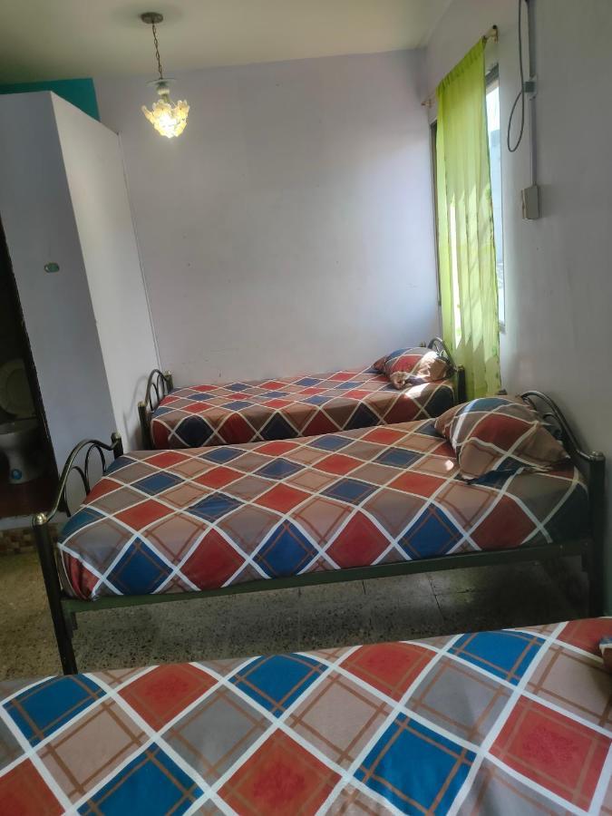 Hotel Eloy Alfaro Гуаякиль Экстерьер фото