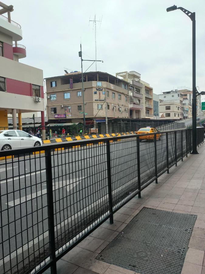 Hotel Eloy Alfaro Гуаякиль Экстерьер фото
