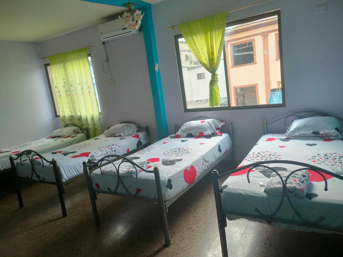 Hotel Eloy Alfaro Гуаякиль Экстерьер фото