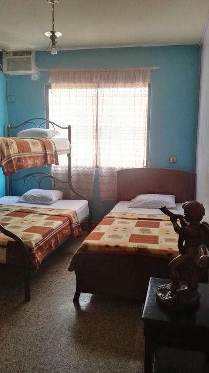 Hotel Eloy Alfaro Гуаякиль Экстерьер фото
