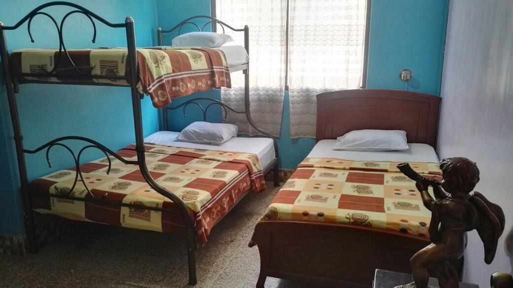 Hotel Eloy Alfaro Гуаякиль Экстерьер фото
